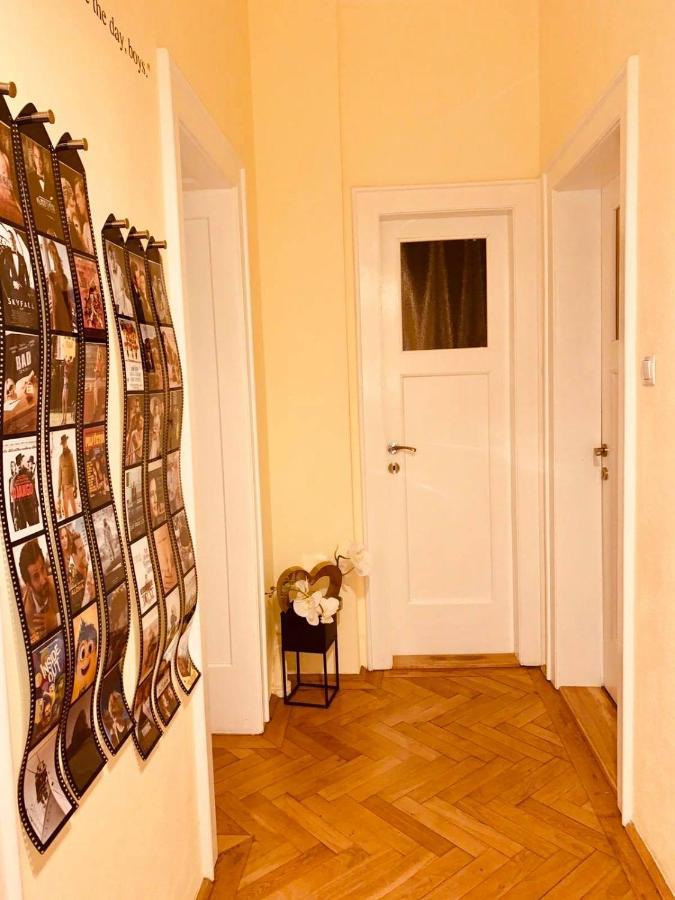 Cinematheque Ultracentral Apartment Sibiu Esterno foto